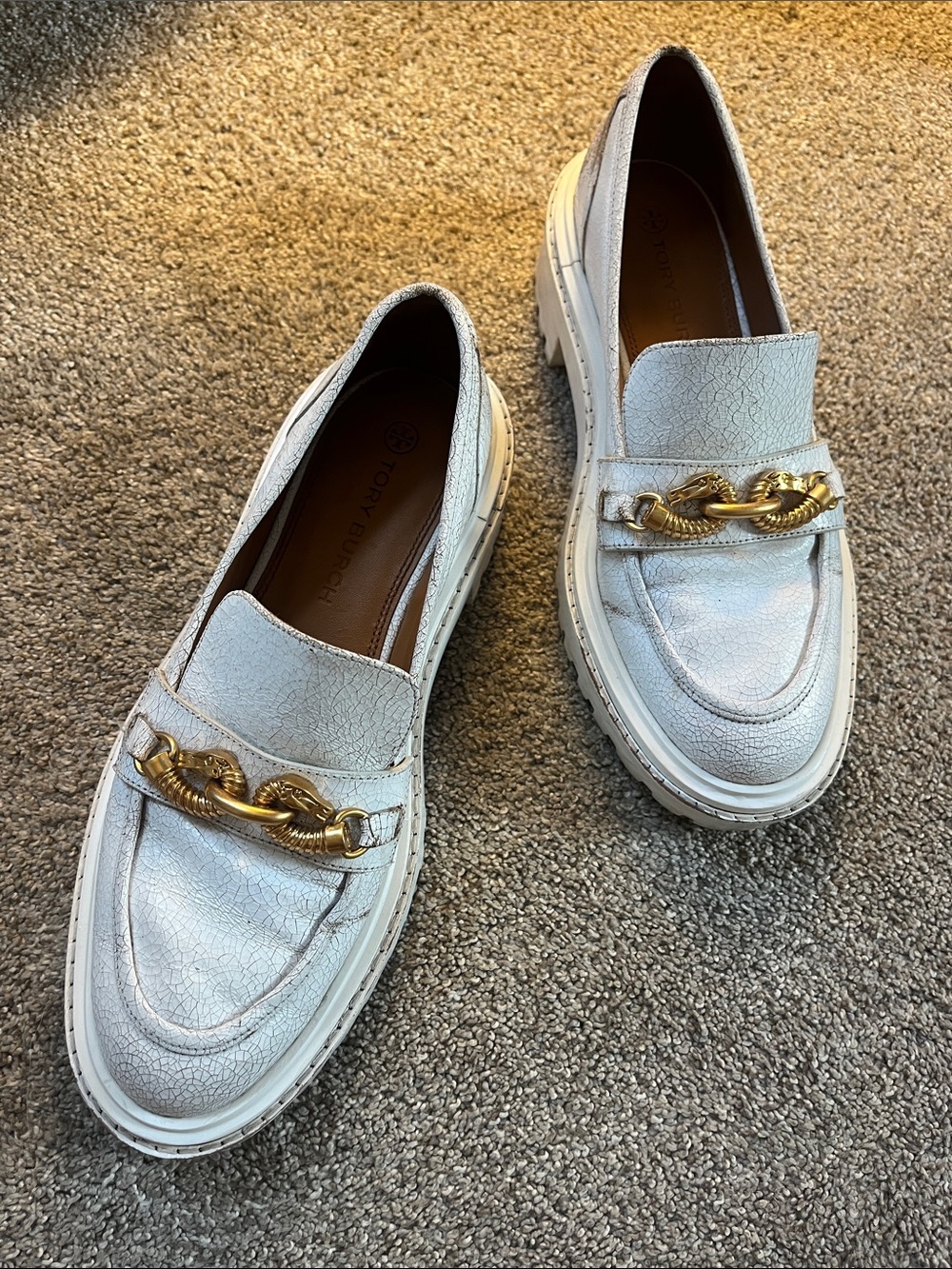 Tory Burch sz9.5 Jessa Lug Sole White Distresses/Crackled Finish Horse Bit Shoes